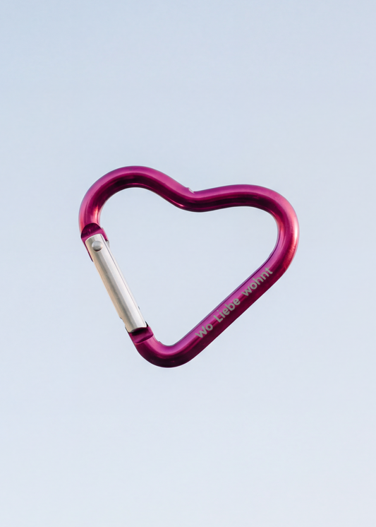 Wo liebe wohnt - Karabiner Pink